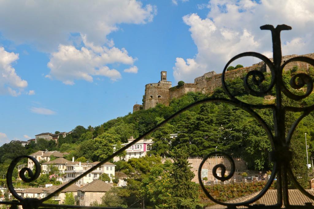 Stone City Hostel Gjirokastër Exteriér fotografie